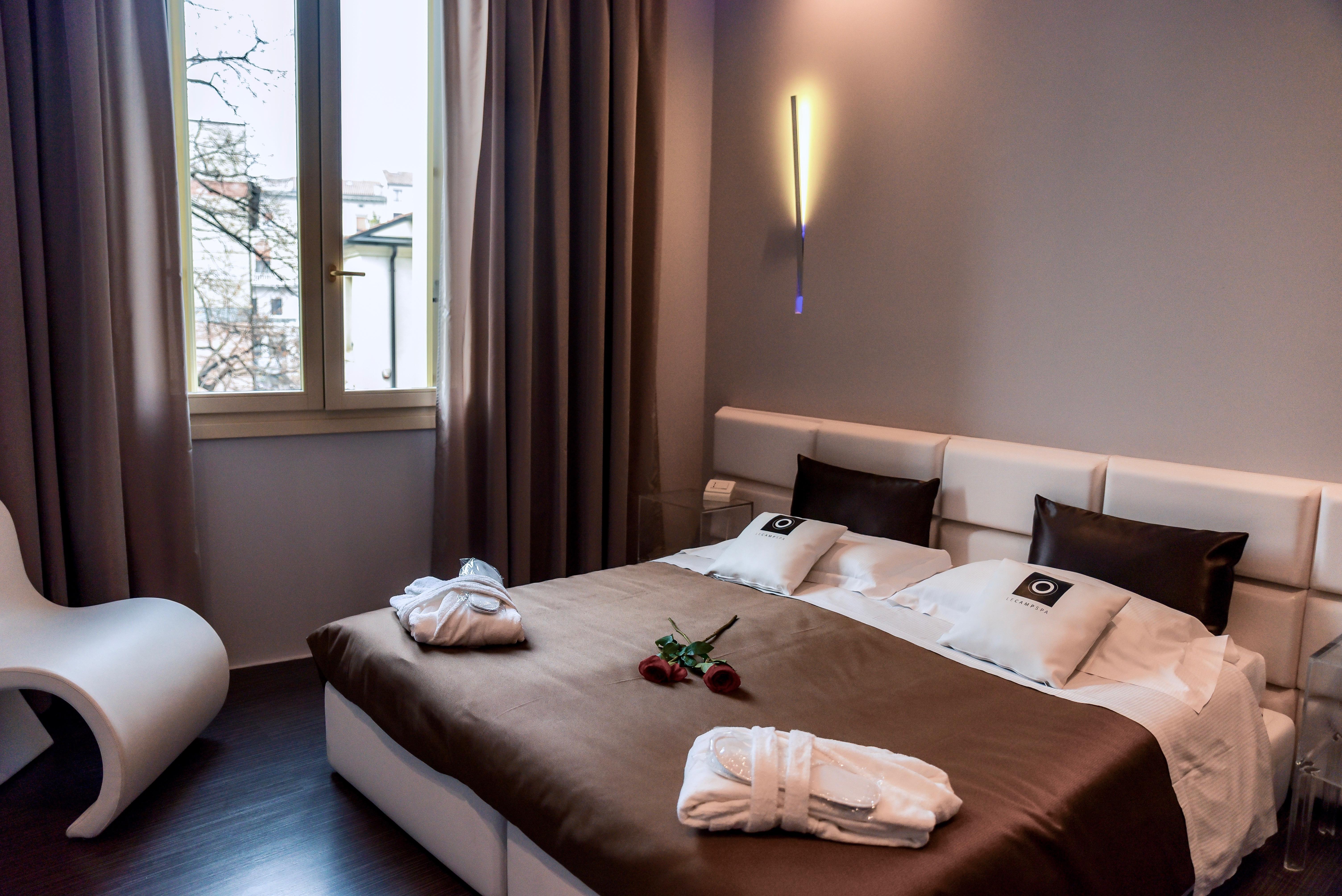Le Camp Suite & Spa Падуа Екстериор снимка