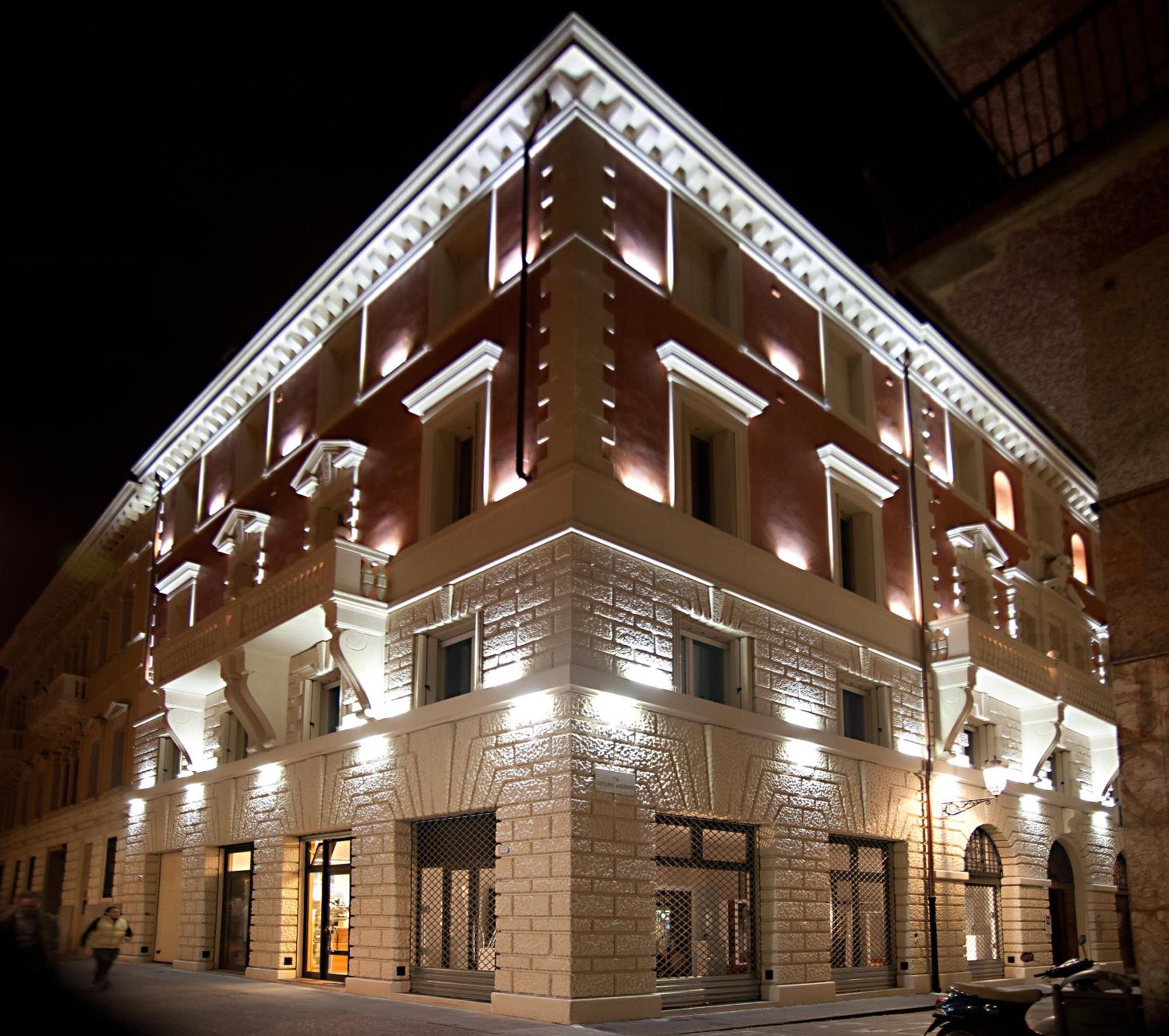 Le Camp Suite & Spa Падуа Екстериор снимка